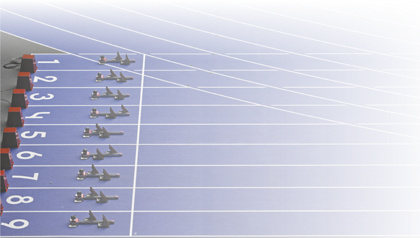 Fotografia mostra pistas de corrida posicionadas lado a lado e numeradas de 1 a 9.
