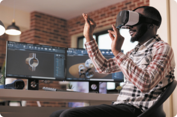 Fotografia de homem usando óculos de realidade virtual.