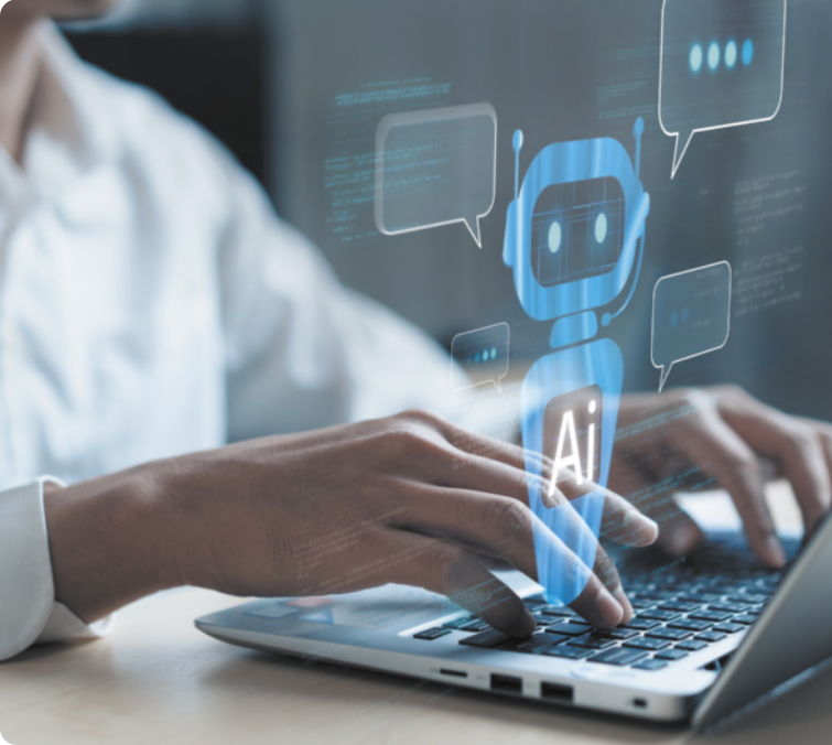 Imagem de pessoa usando o notebook com representação de projeção de um chatbot.