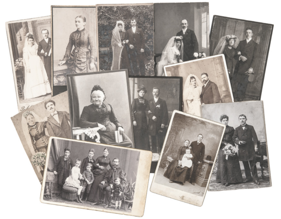 Fotografias em preto e branco retratando pessoas.