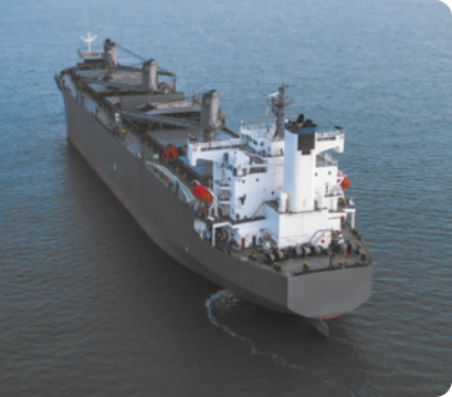 Ilustração de um grande navio, ele está navegando no oceano.