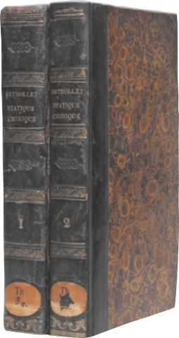 Imagem de dois livros na vertical e lado a lado.