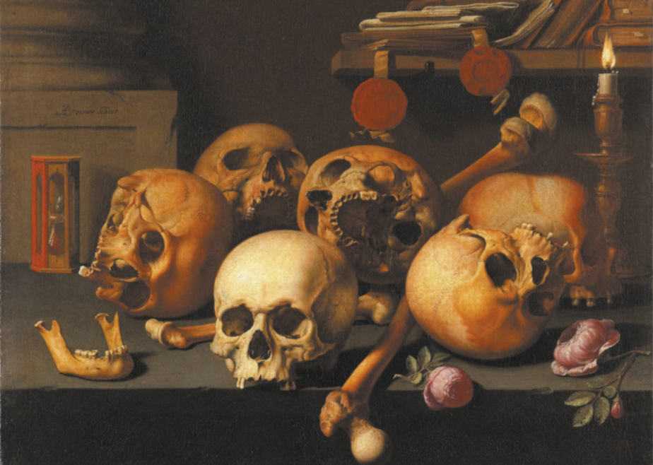 Pintura representando um conjunto de caveiras, fêmures e mandíbulas em uma mesa, ao lado de flores, uma ampulheta e um candelabro com uma vela acesa.
