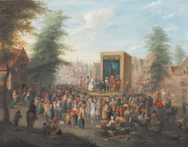 Pintura representando um palco em meio às ruas de uma cidade com casas e edifícios baixos. Há vendedores de hortaliças e um grande público em frente ao palco, assistindo a um espetáculo com homens e mulheres contracenando, e um homem sentado tocando um violoncelo entre eles.