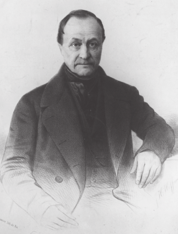 Gravura em preto e branco que retrata Auguste Comte. Ele é idoso, calvo, usa casaco, colete e lenço ao redor do pescoço e está sentado, com o cotovelo esquerdo apoiado sobre uma mesa.