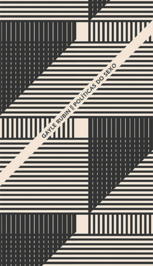Capa de livro com linhas perpendiculares e uma faixa diagonal, na qual se encontra o nome do autor e o título da obra.