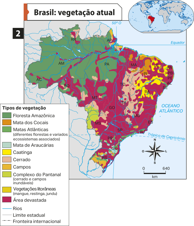 Mapa dois 'Brasil: vegetação atual'. Conforme a legenda, os dados são os seguintes: Tipos de vegetação. Floresta Amazônica: áreas menores nos estados do Acre, Amazonas, Rondônia, sul de Roraima, Pará, Amapá e norte do Mato Grosso. Mata dos Cocais: áreas fragmentadas no Maranhão e no Piauí. Matas Atlânticas (diferentes florestas e variados ecossistemas associados): pequenas localidades no leste de São Paulo, Rio de Janeiro, Santa Catarina, Paraná e Espírito Santo. Mata de Araucárias: pequenas áreas em Santa Catarina e Paraná. Caatinga: áreas fragmentadas no Ceará, Bahia, Rio Grande do Norte, Paraíba, Pernambuco e Alagoas. Cerrado: áreas fragmentadas em Roraima, Amapá e, também, no Mato Grosso, Tocantins, Piauí, Minas Gerais e Mato Grosso do Sul. Campos: localidades menores no sul do Rio Grande do Sul. Vegetações litorâneas (mangue, restinga, jundu): áreas fragmentadas no litoral nordeste e sudeste. Área devastada: extensas localidades em Roraima, Rondônia, Mato Grosso, Mato Grosso do Sul, São Paulo, Paraná, Santa Catarina, Rio Grande do Sul, Rio de Janeiro, Espírito Santo, Minas Gerais, Bahia, Tocantins, Maranhão, Piauí, Ceará, Rio Grande do Norte, Paraíba, Pernambuco, Alagoas e Sergipe.