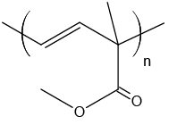 Estrutura química formada por símbolos de elementos químicos e linhas. Entre parênteses há uma sequência de quatro linhas formando três vértices, em que a segunda linha é dupla e as linhas das extremidades cruzam os parênteses. Há um n subscrito nos parênteses, e o terceiro vértice está ligado a uma linha simples acima, e abaixo está ligado a um elemento O por duas linhas que formam um vértice, a qual está ligado a outro elemento O por uma linha dupla. O primeiro O também está ligado a uma linha simples.