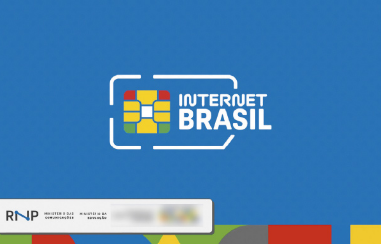 Imagem com a ilustração de um chip de celular, escrito ao lado 'Internet Brasil'.